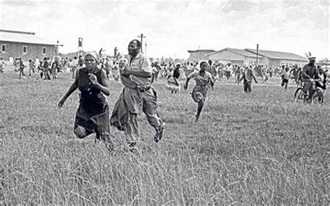 La Masacre de Sharpeville: Un Triste Capítulo en la Lucha por la Igualdad Racial en Sudáfrica